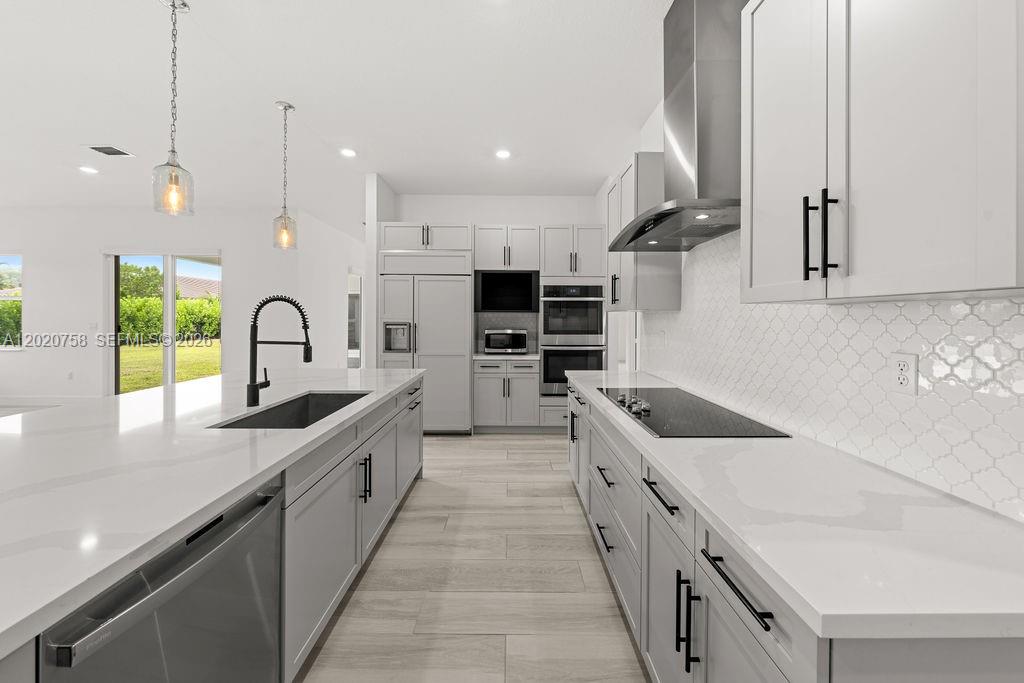 SIERRA ESTATES - Residential