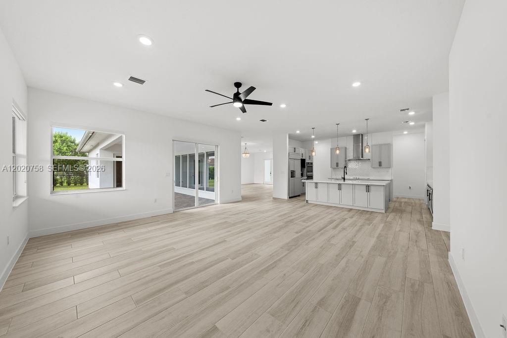 SIERRA ESTATES - Residential