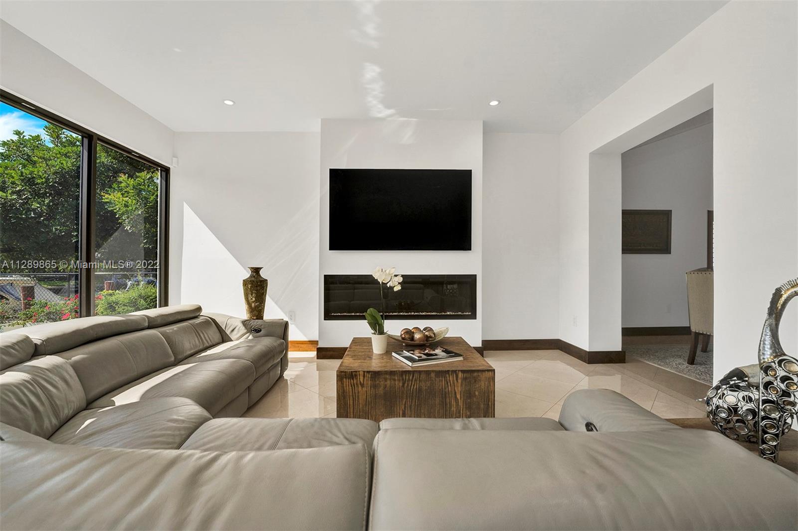 AMD PL BISCAYNE PINES - Residential