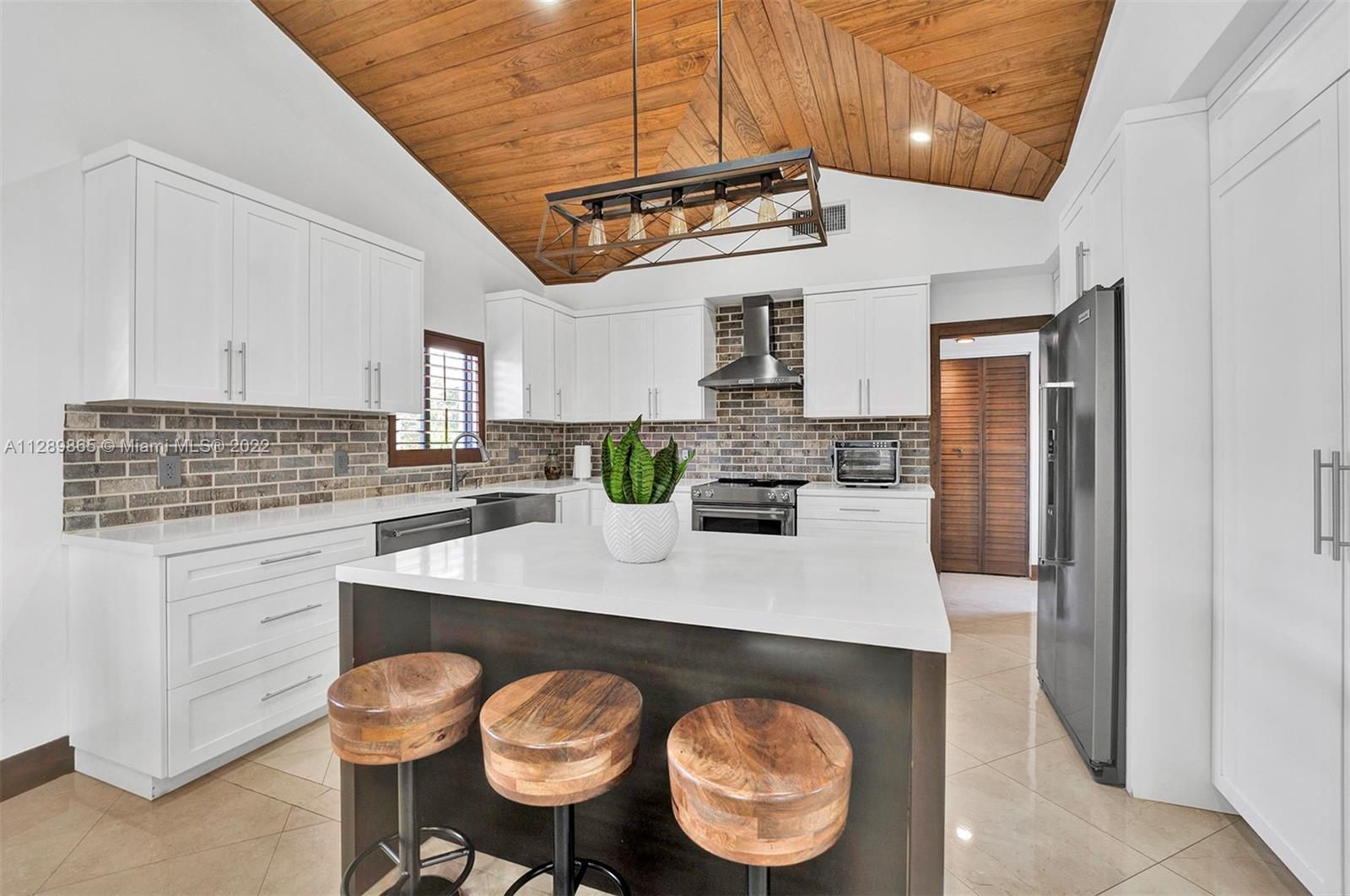 AMD PL BISCAYNE PINES - Residential