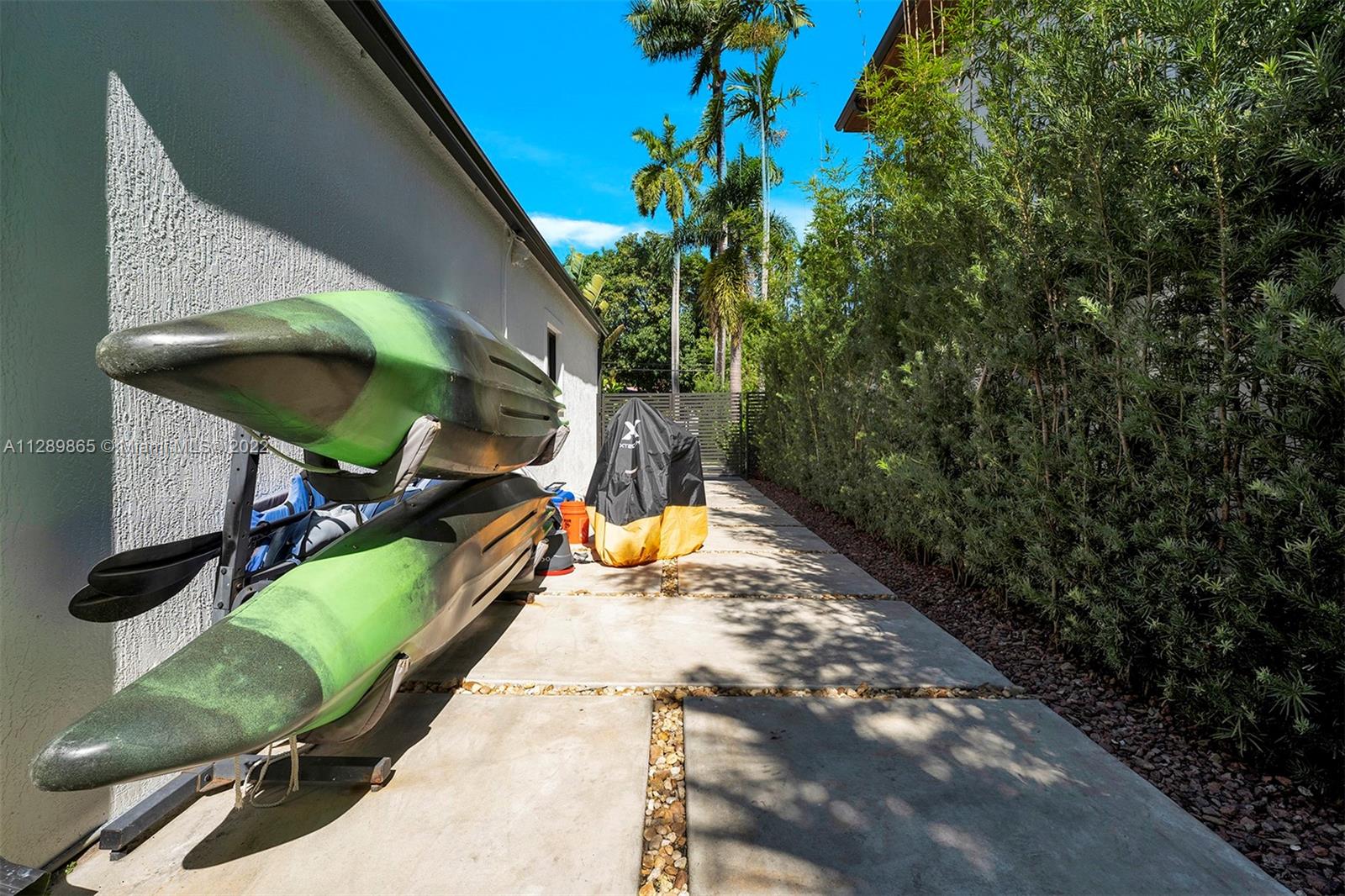 AMD PL BISCAYNE PINES - Residential