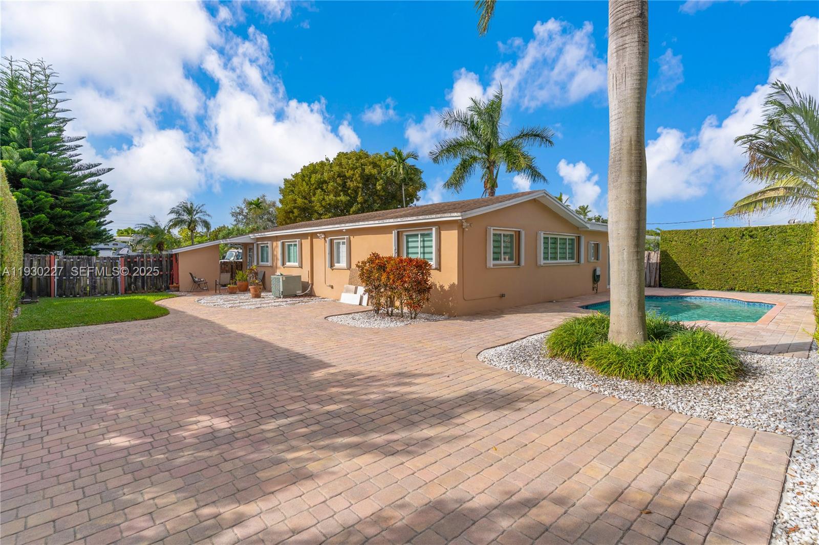 WESTWOOD ESTS SEC 1 2ND A - Residential