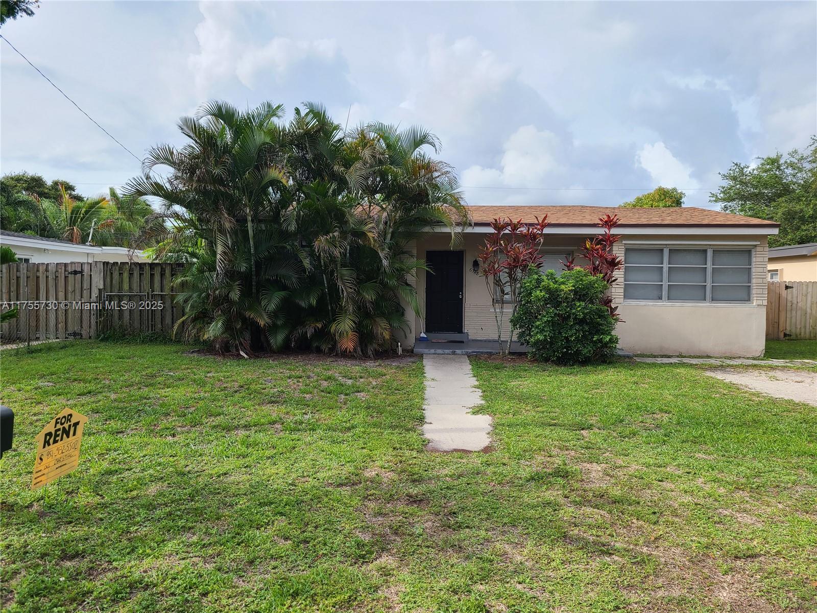 6328 Grant Ct, Hollywood, Broward County, Florida - 3 Bedrooms  
1 Bathrooms - 