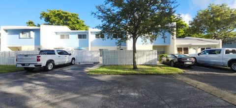 22304 SW 103rd Ct Cutler Bay FL 33190