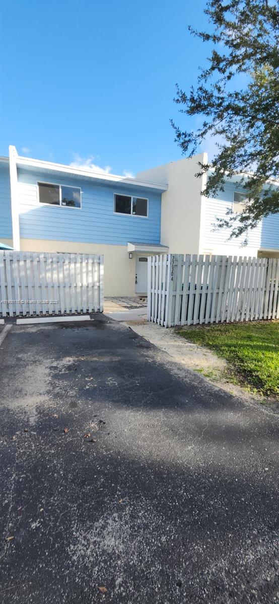 View photos, virtual tours, details... 22304 SW 103rd Ct