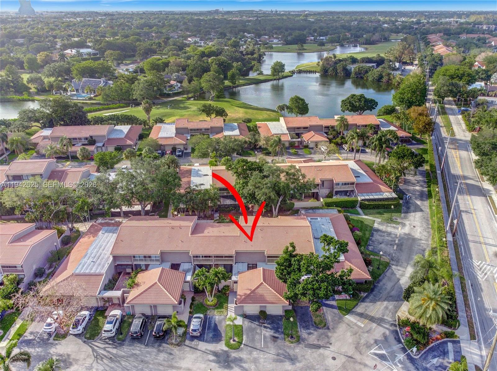 TOWNHOUSES OF EMERALD HIL - Residential