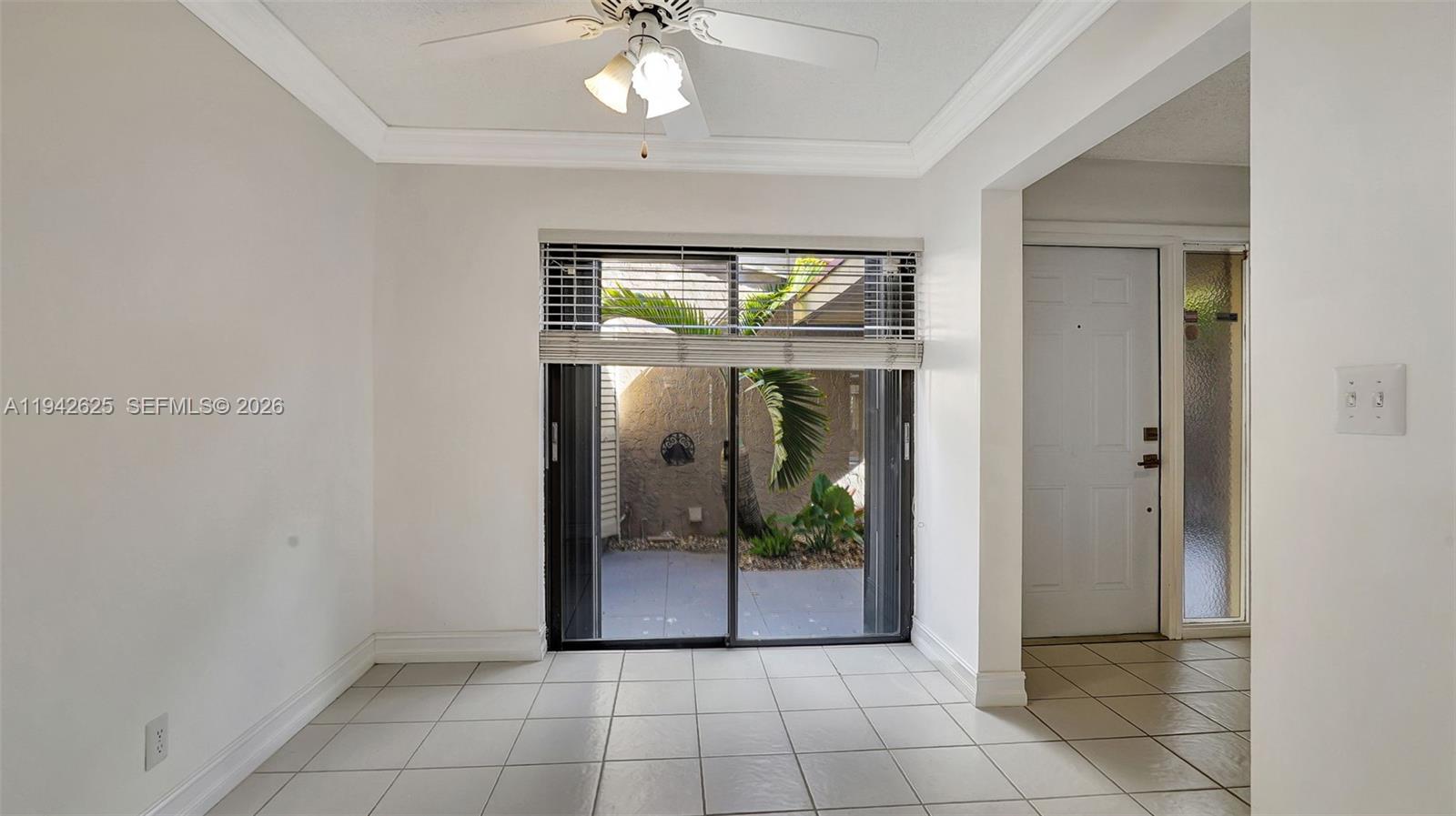 TOWNHOUSES OF EMERALD HIL - Residential