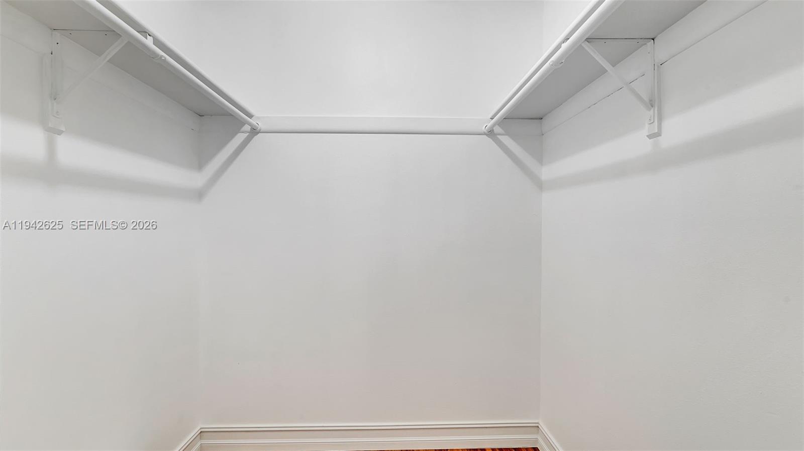 TOWNHOUSES OF EMERALD HIL - Residential