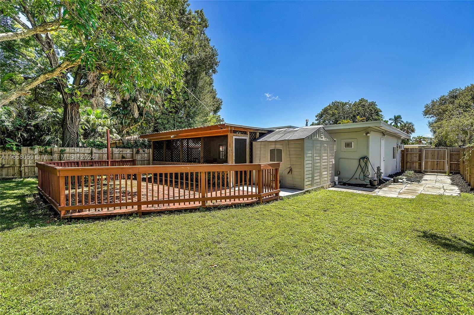 OAK GROVE - Residential