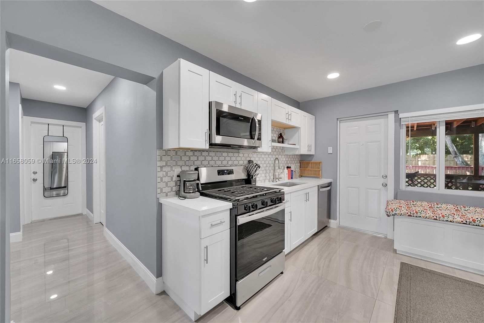 OAK GROVE - Residential