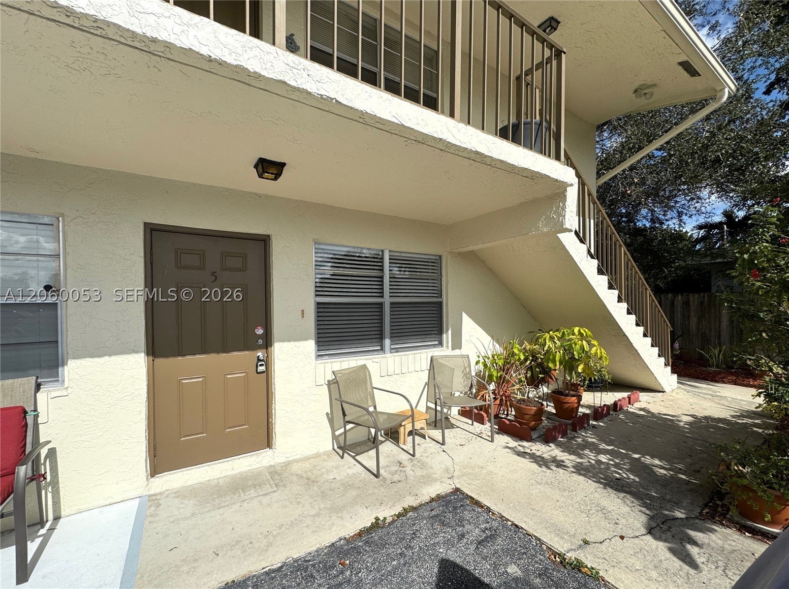 215 NW 25th St 5