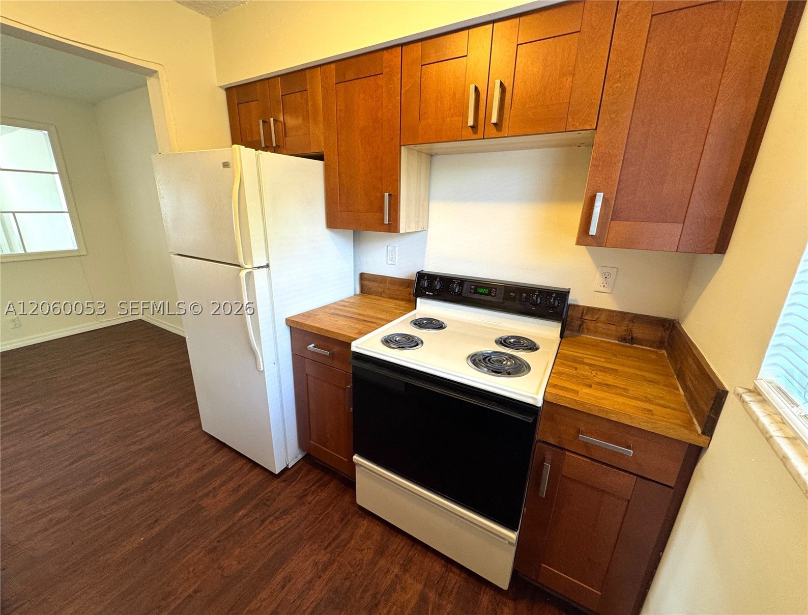 215 NW 25th St 5