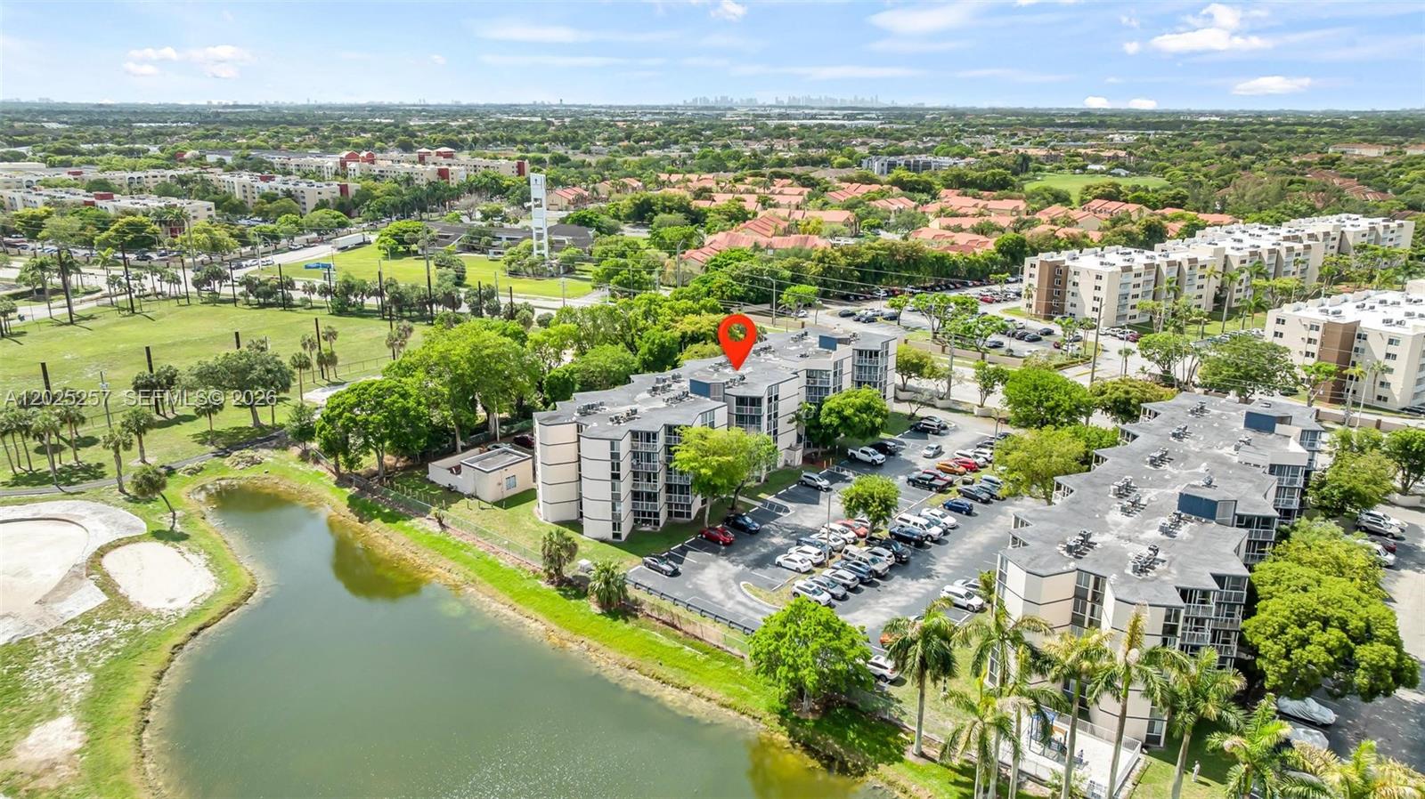 LAS BRISAS@ COUNTRY CLUB - Residential