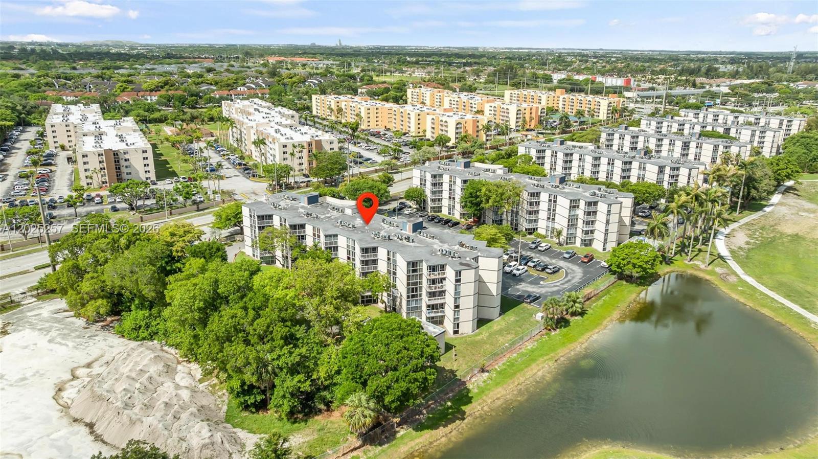 LAS BRISAS@ COUNTRY CLUB - Residential