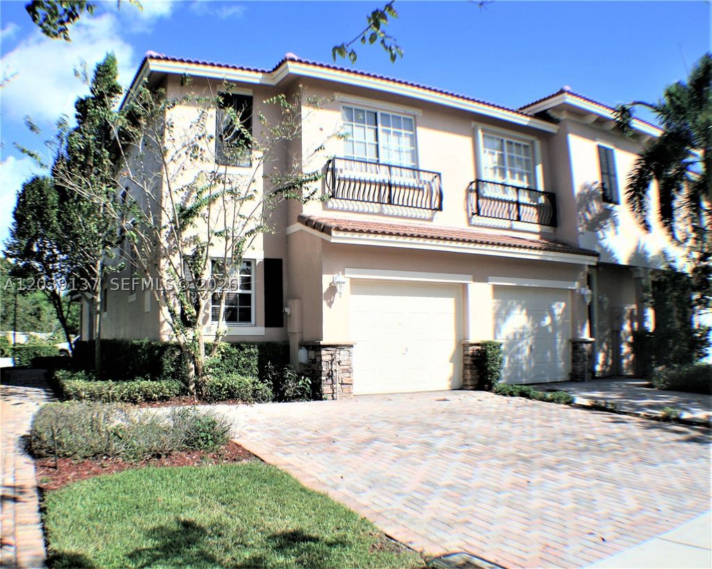 Photo of 202 Las Brisas Cir, Sunrise, FL 33326 (MLS # A12039137)