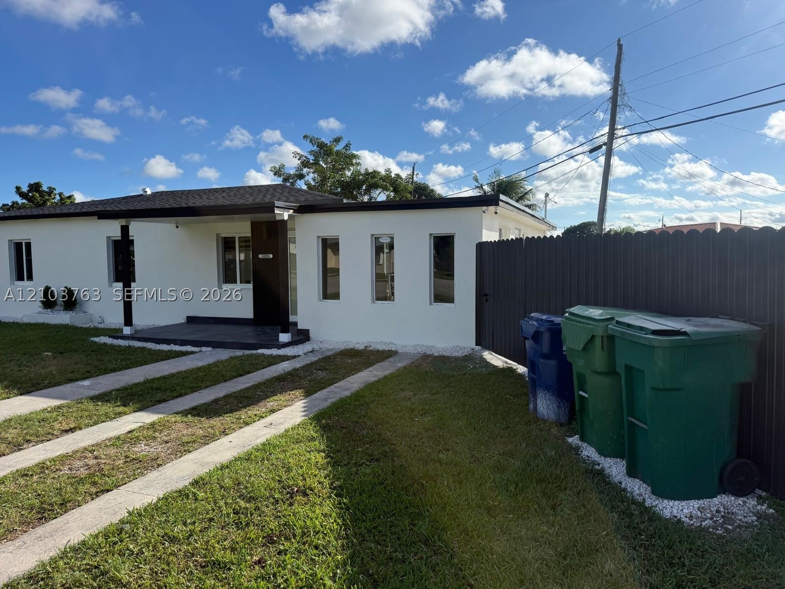 14800 Buchanan St
