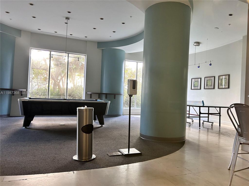 Photo of 4001 S Ocean Dr #4G, Hollywood, FL 33019 (MLS # A11987368)