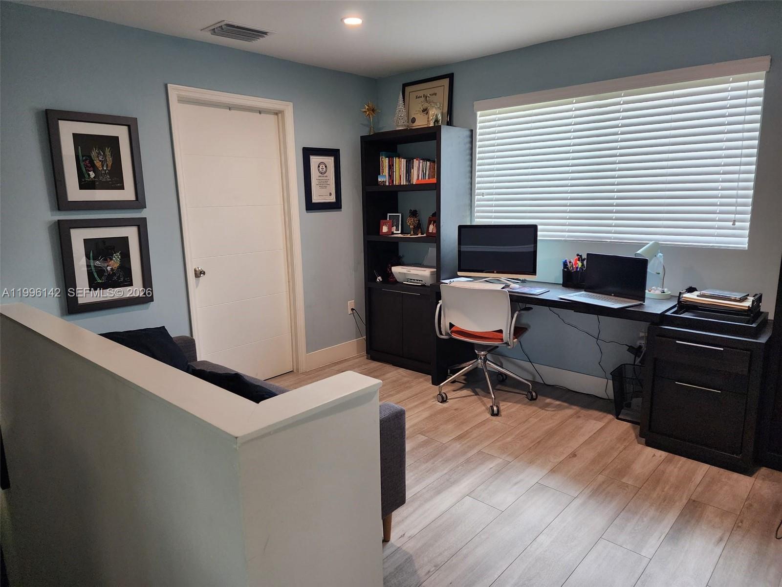 BRADBURYS SUB - Residential Lease