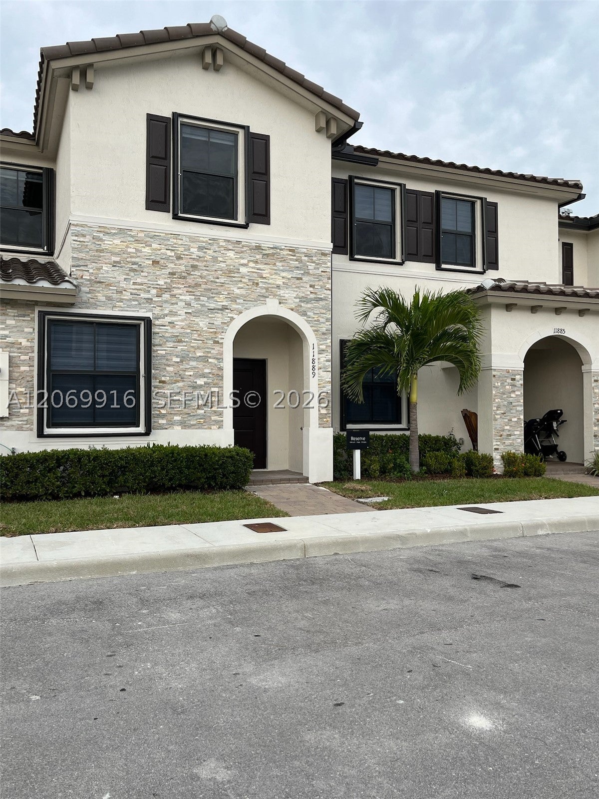 11889 SW 245th Ter