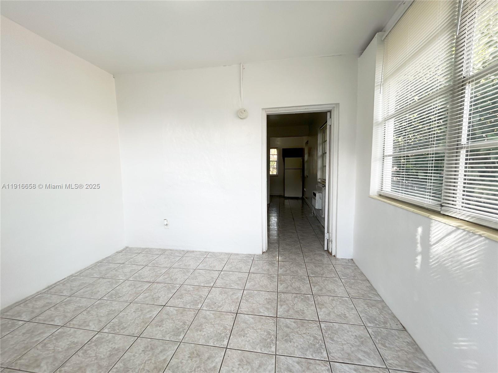 NORTH SHORE CREST - Residential Lease