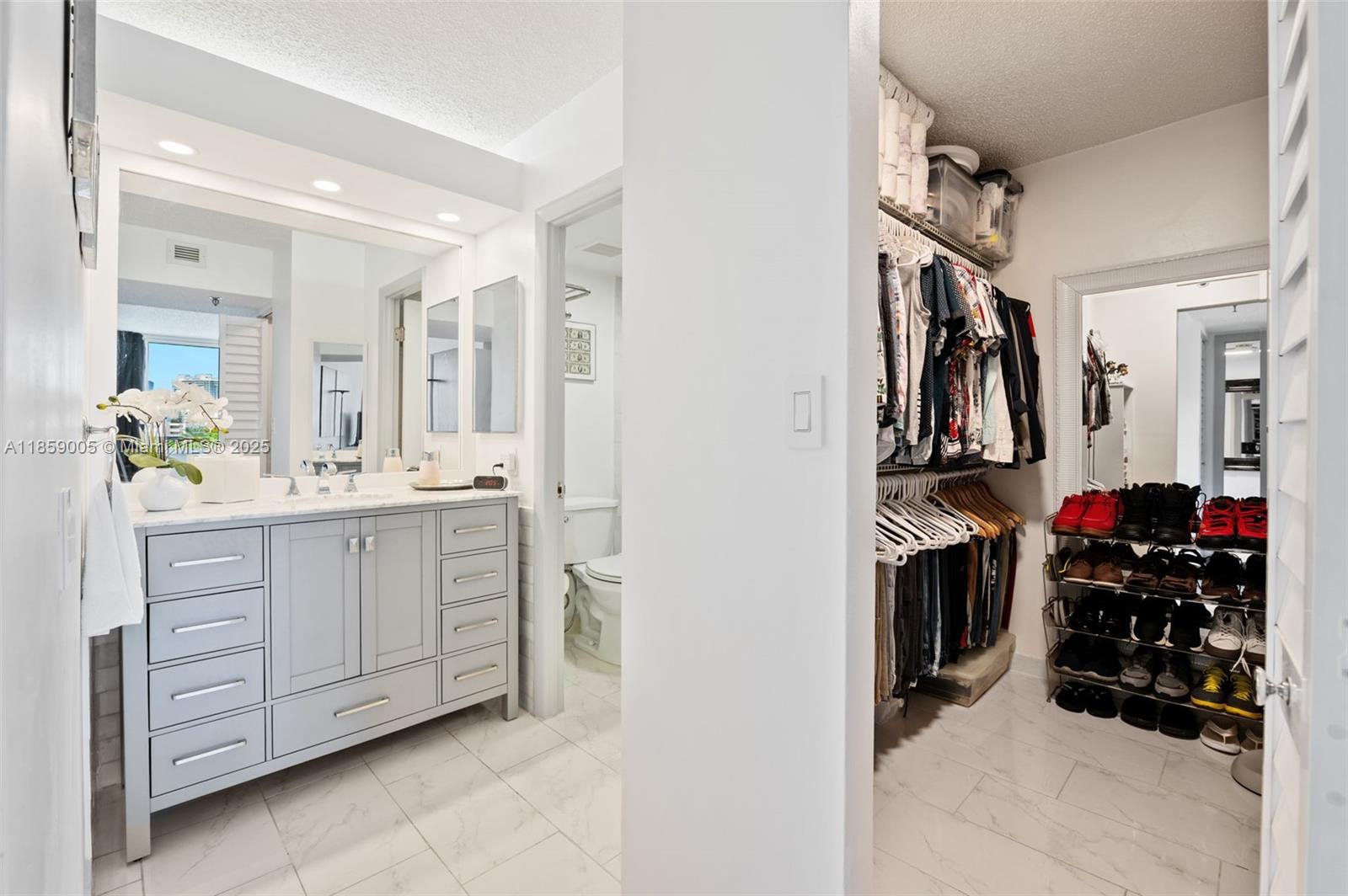 GREYNOLDS PARK CLUB CONDO - Residential