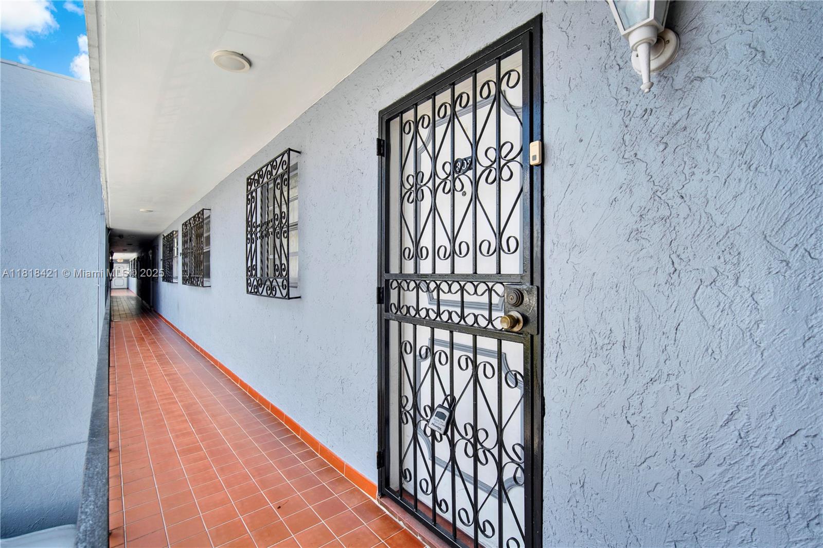 VALENCIA TERRACE CONDO - Residential