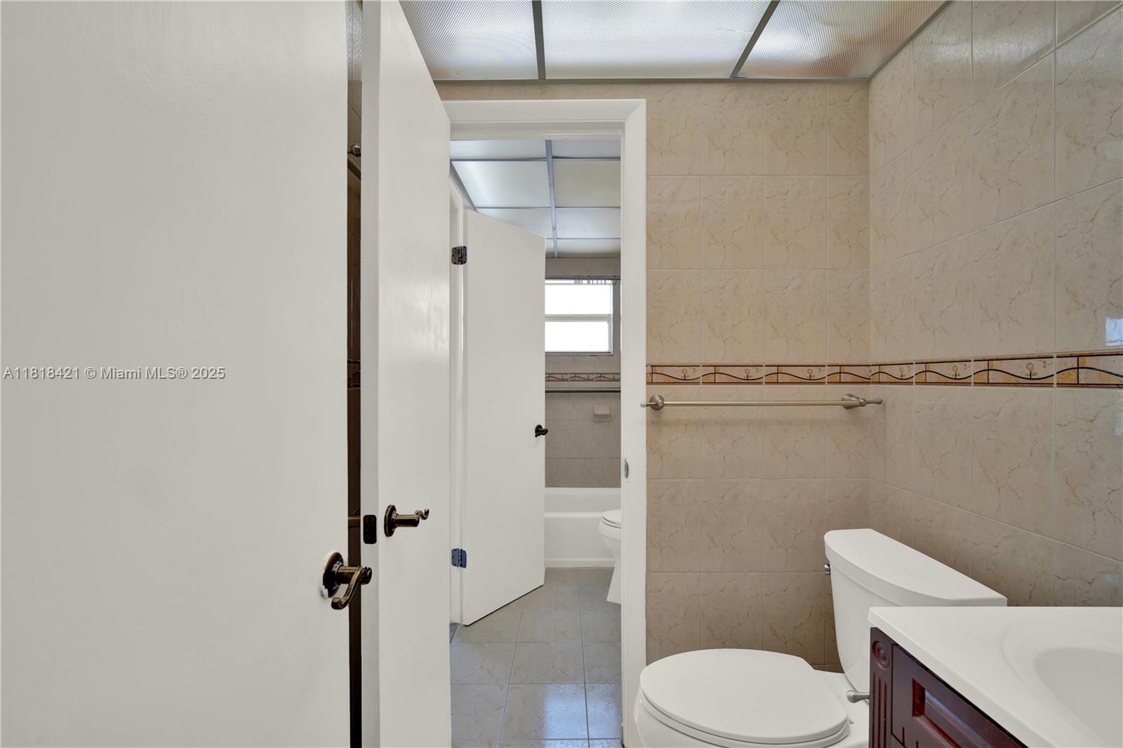 VALENCIA TERRACE CONDO - Residential