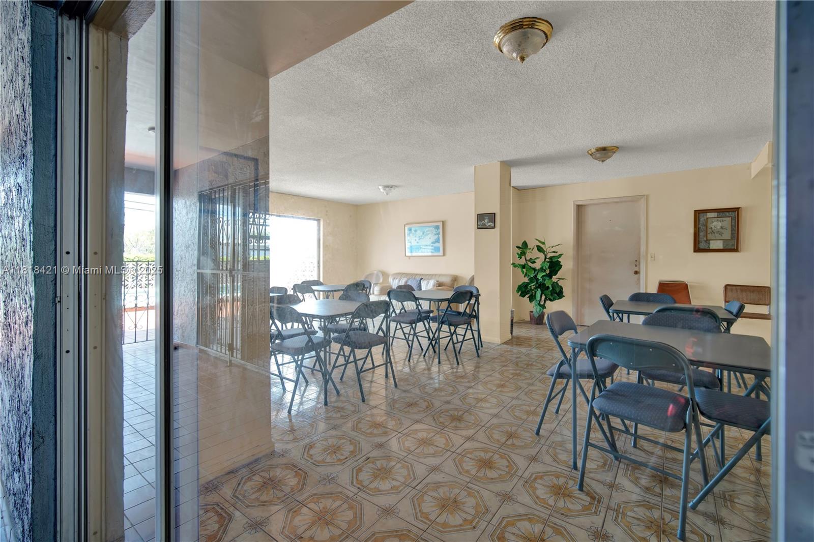 VALENCIA TERRACE CONDO - Residential