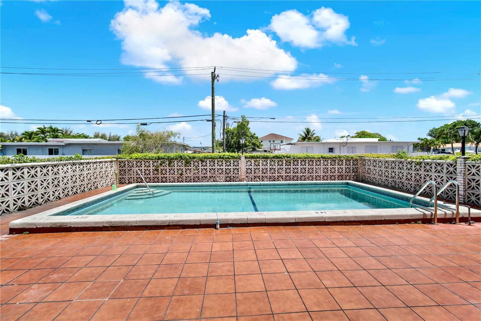 VALENCIA TERRACE CONDO - Residential