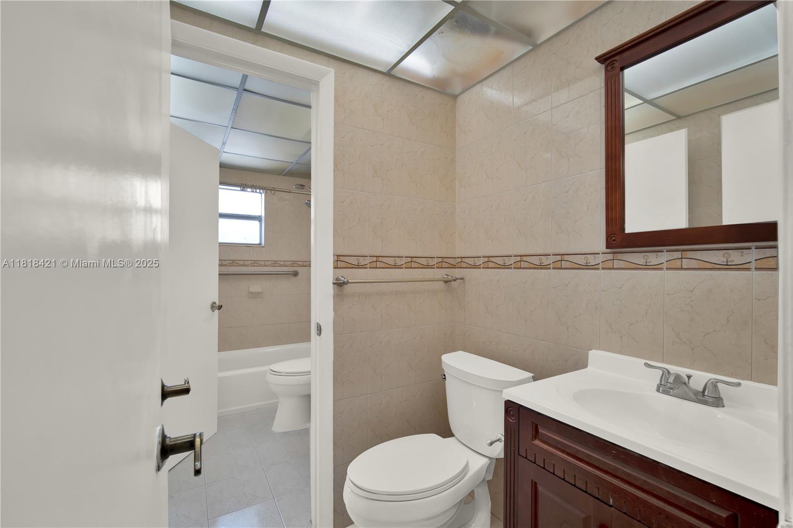 VALENCIA TERRACE CONDO - Residential