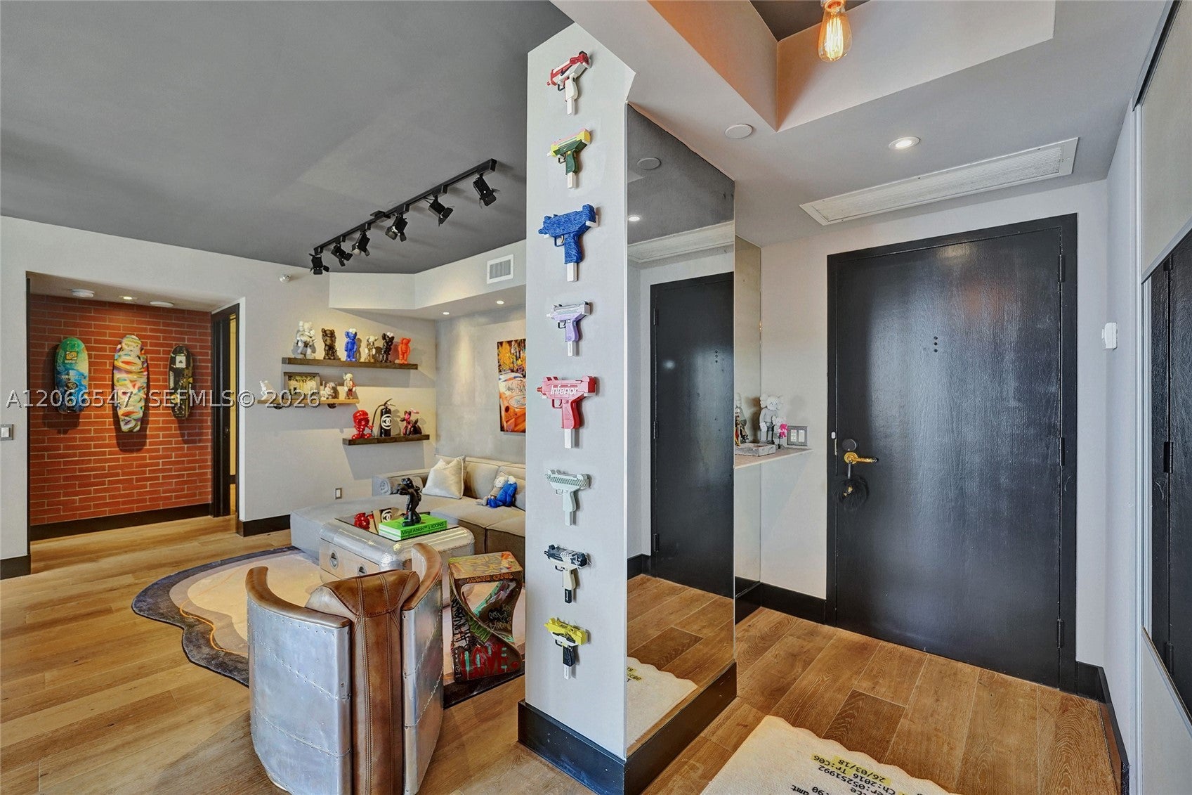 3610 Yacht Club Dr 1206