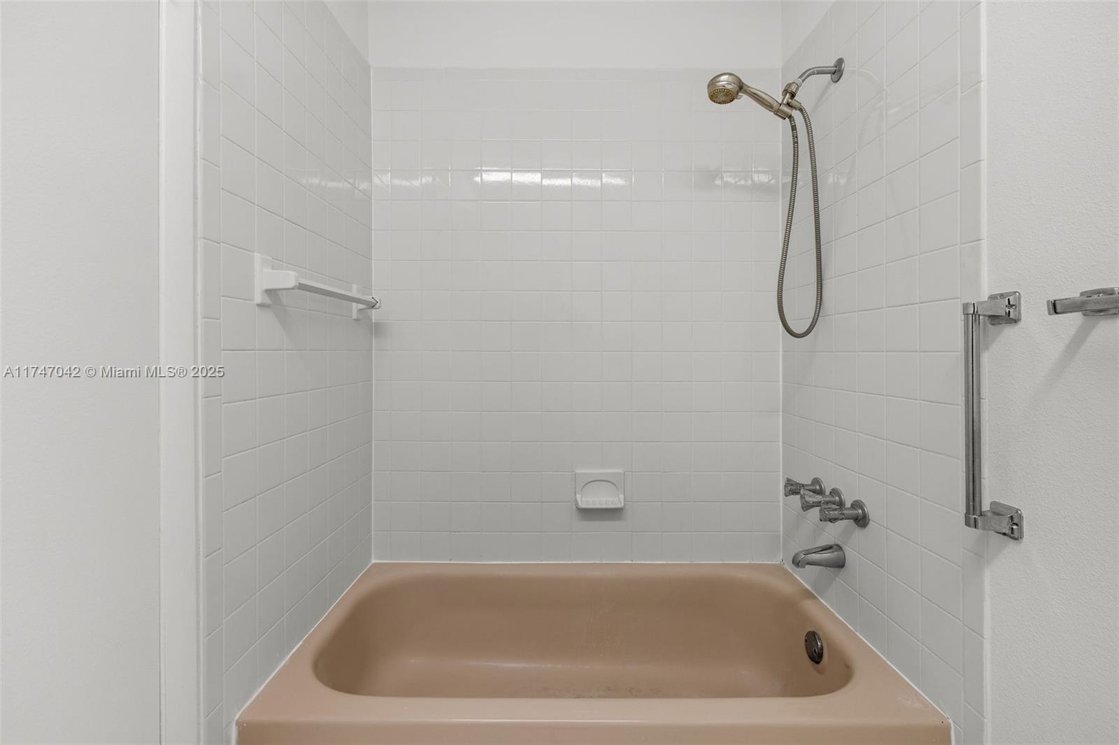 GREEN HILLS PARK WEST NO - Residential