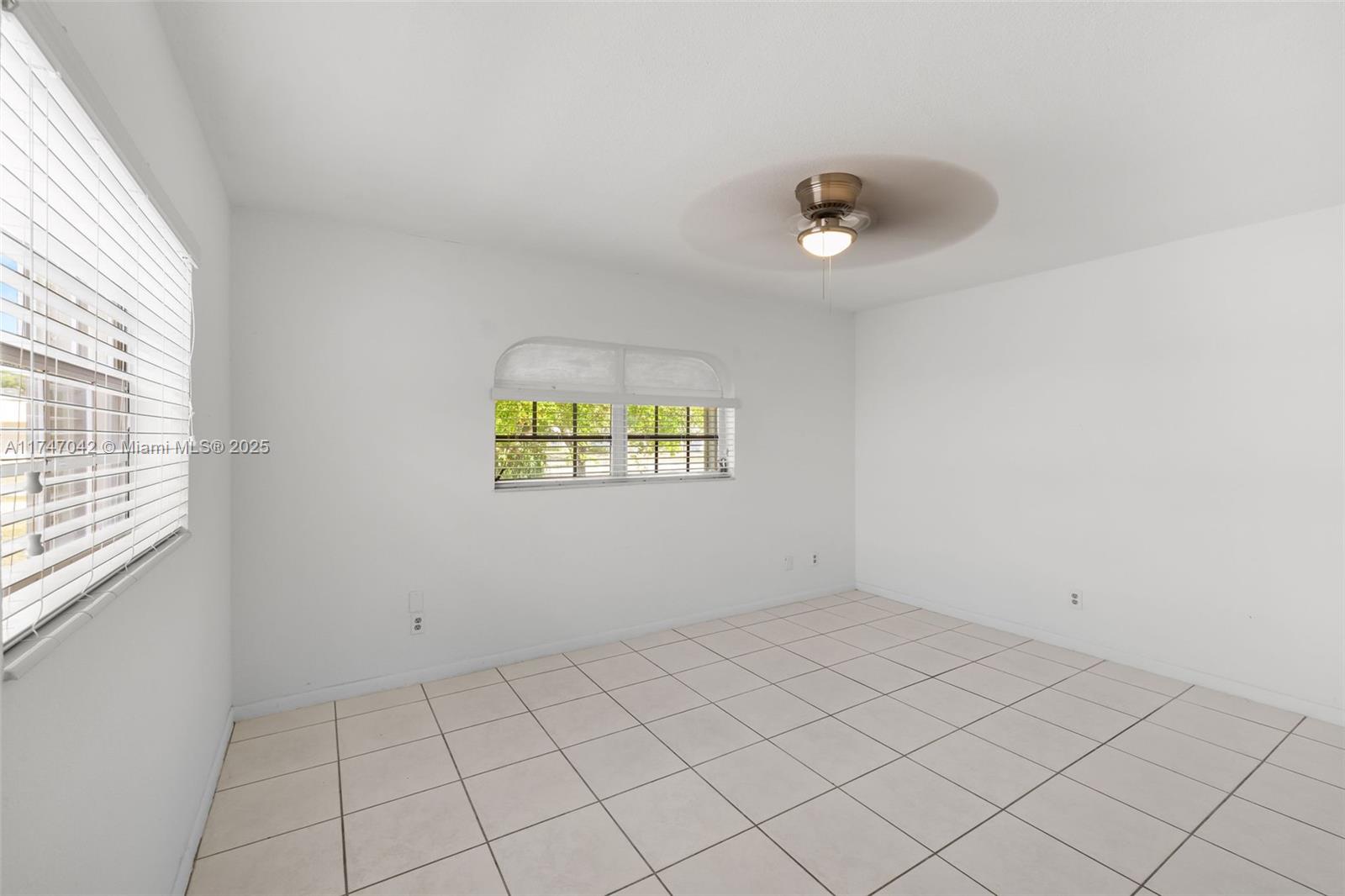 GREEN HILLS PARK WEST NO - Residential