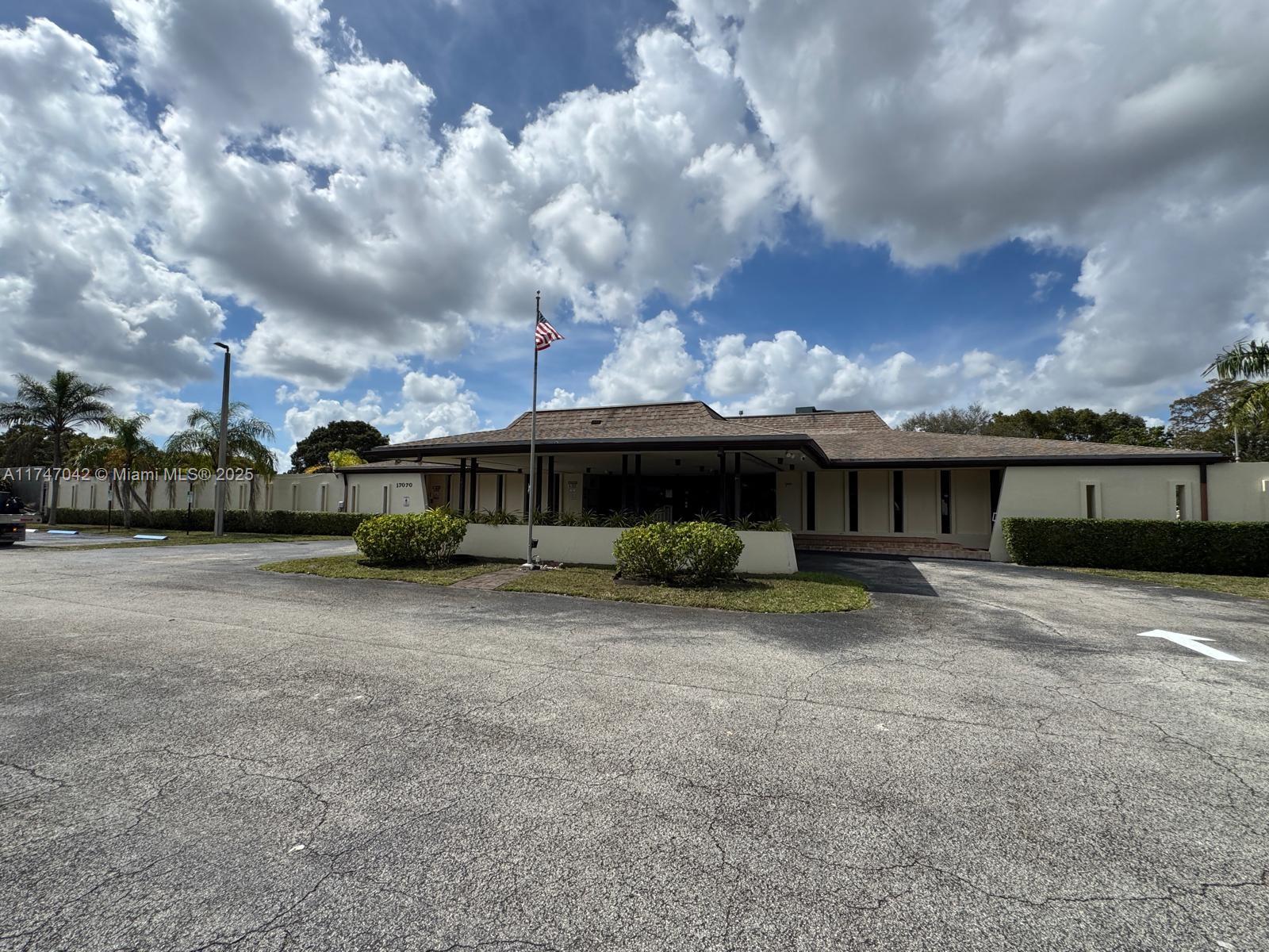 GREEN HILLS PARK WEST NO - Residential