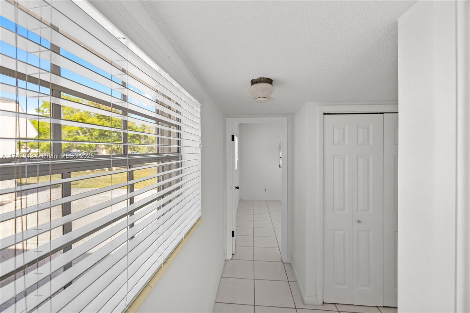 GREEN HILLS PARK WEST NO - Residential