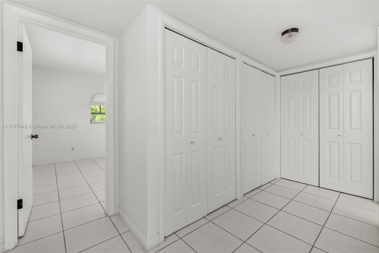 GREEN HILLS PARK WEST NO - Residential