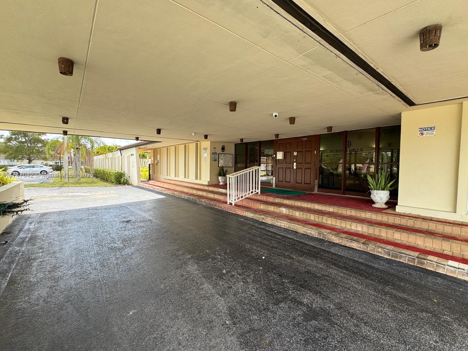 GREEN HILLS PARK WEST NO - Residential