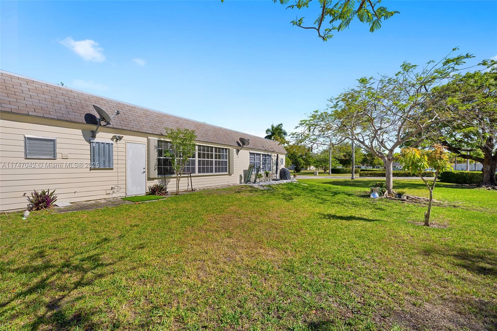 GREEN HILLS PARK WEST NO - Residential