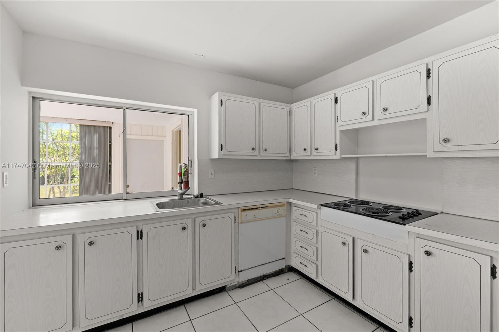 GREEN HILLS PARK WEST NO - Residential