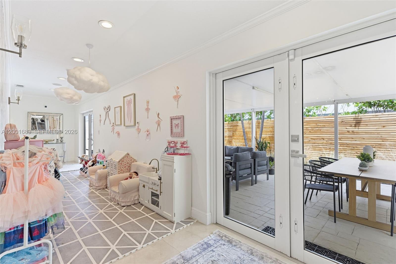 LIMEWOOD GROVE - Residential