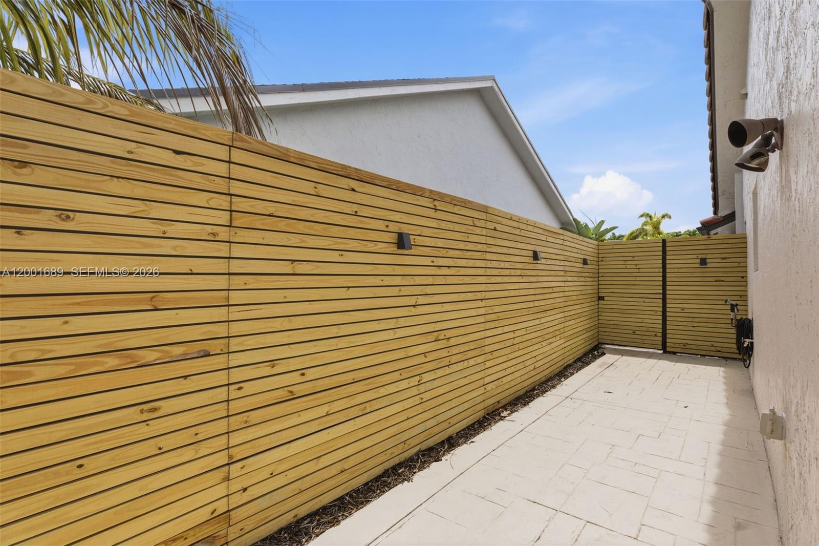 LIMEWOOD GROVE - Residential