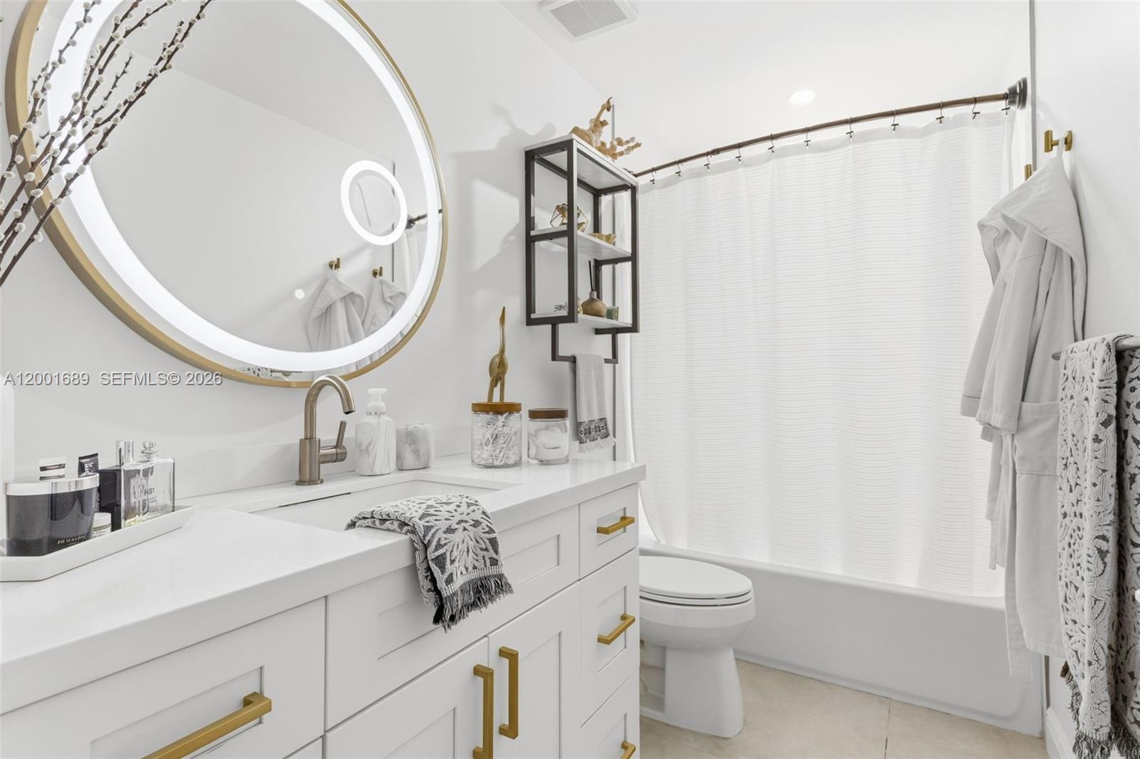 LIMEWOOD GROVE - Residential