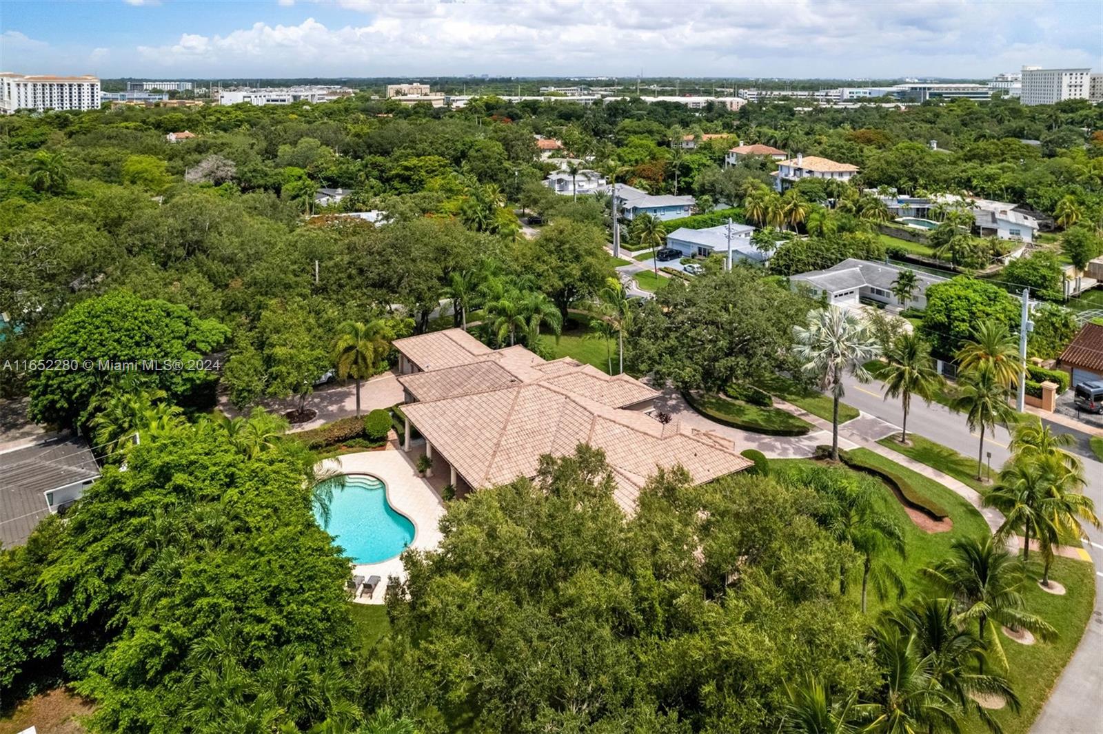 CORAL GABLES RIVIERA SEC - Residential