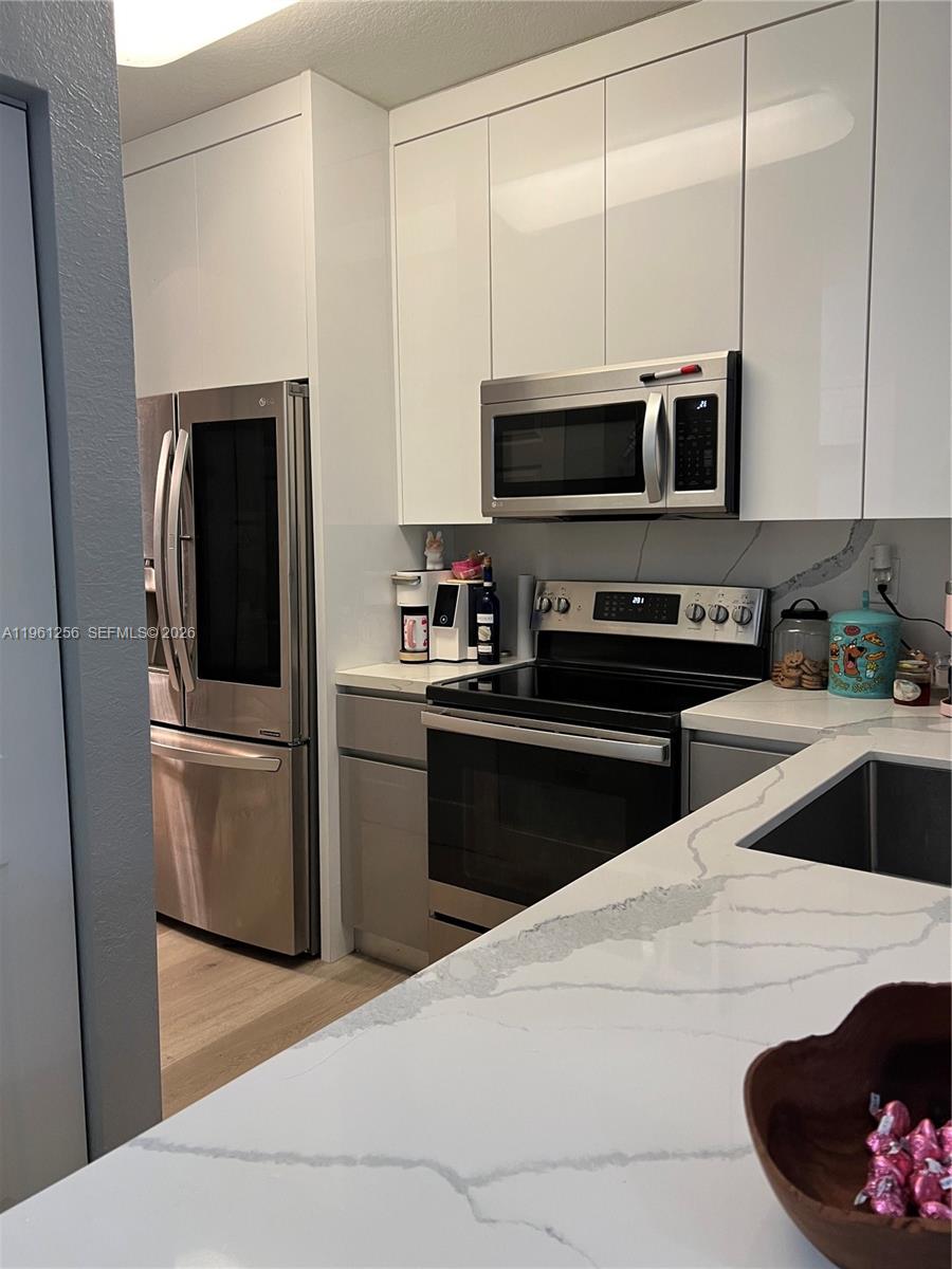 3330 NE 13th Cir Dr 108-22