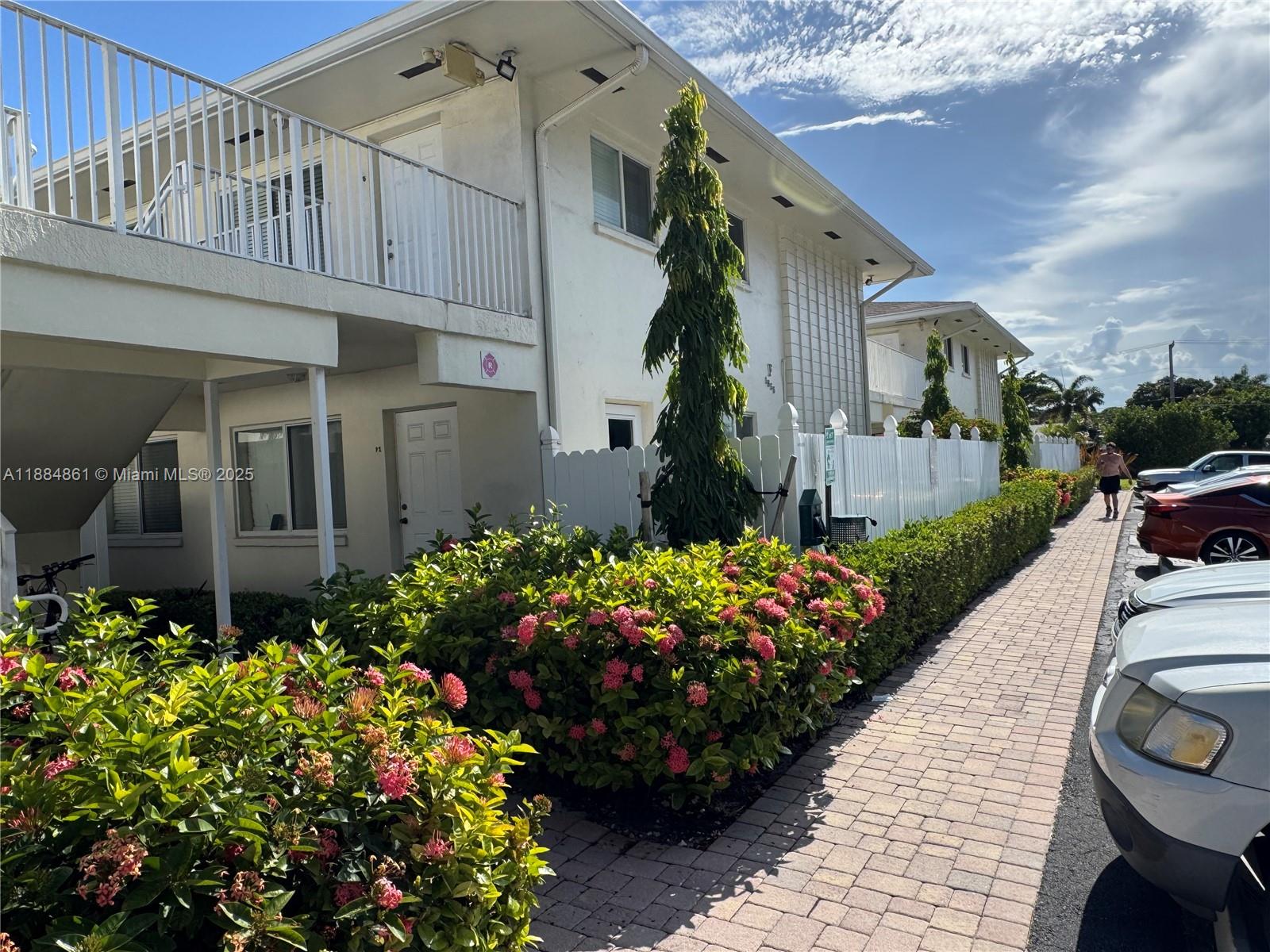 LUCAYA CONDO - Residential Lease