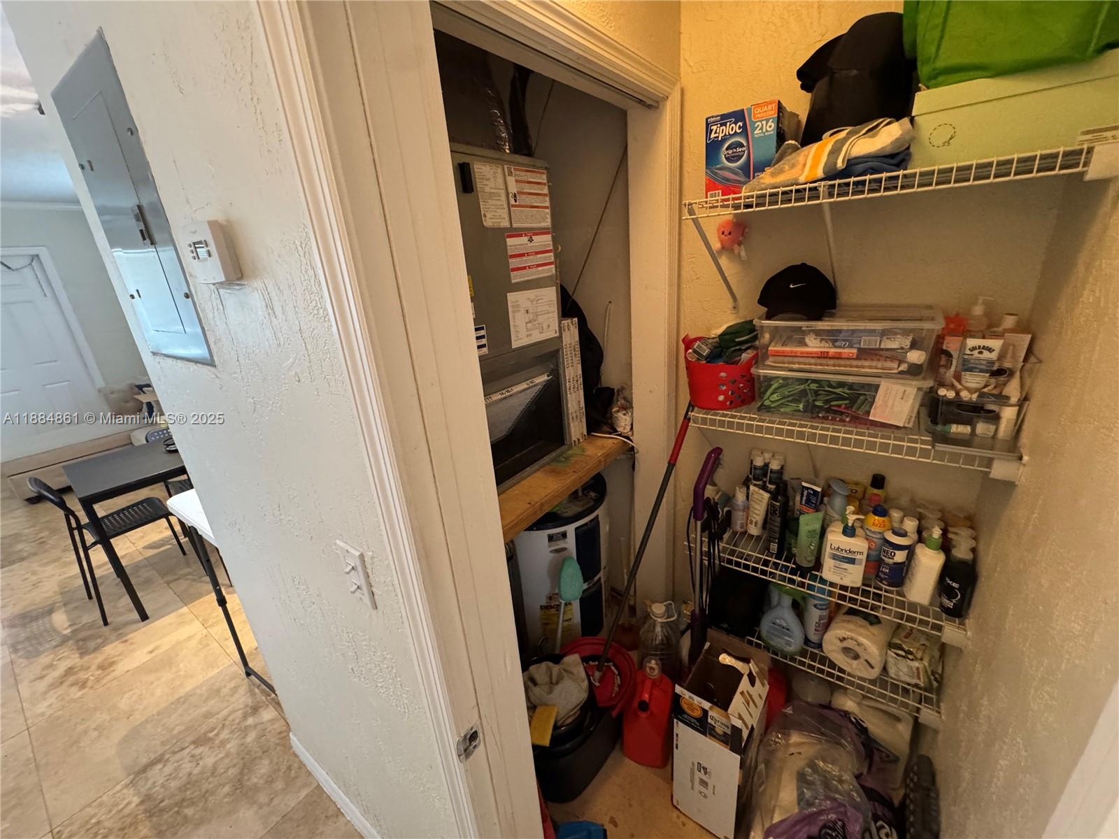 LUCAYA CONDO - Residential Lease