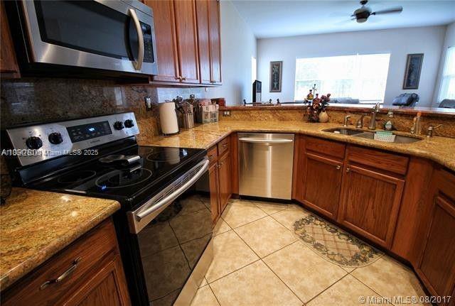 ISLES AT WESTON - Residential Lease