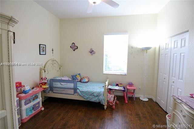 ISLES AT WESTON - Residential Lease