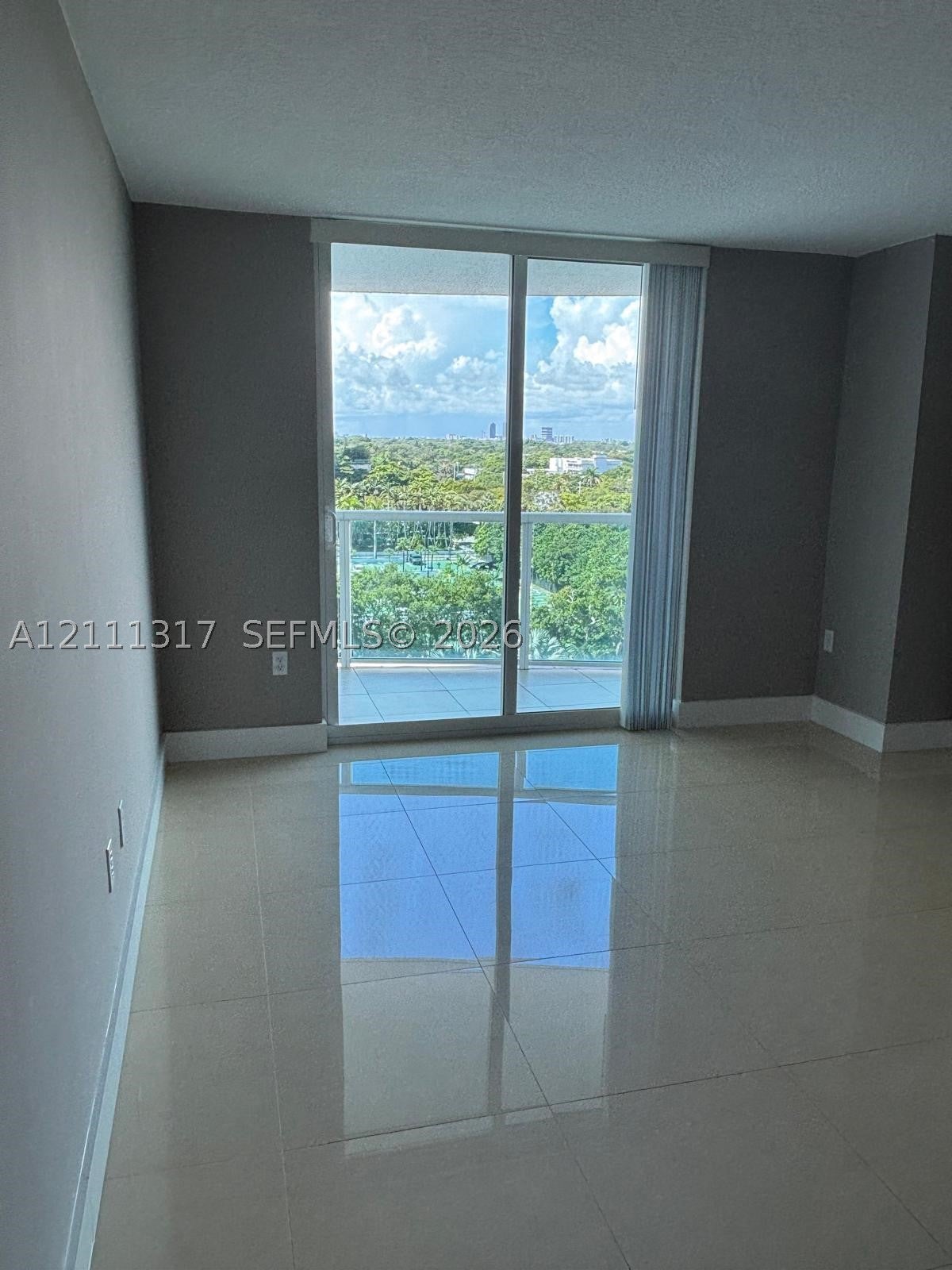 2101 Brickell Ave 711