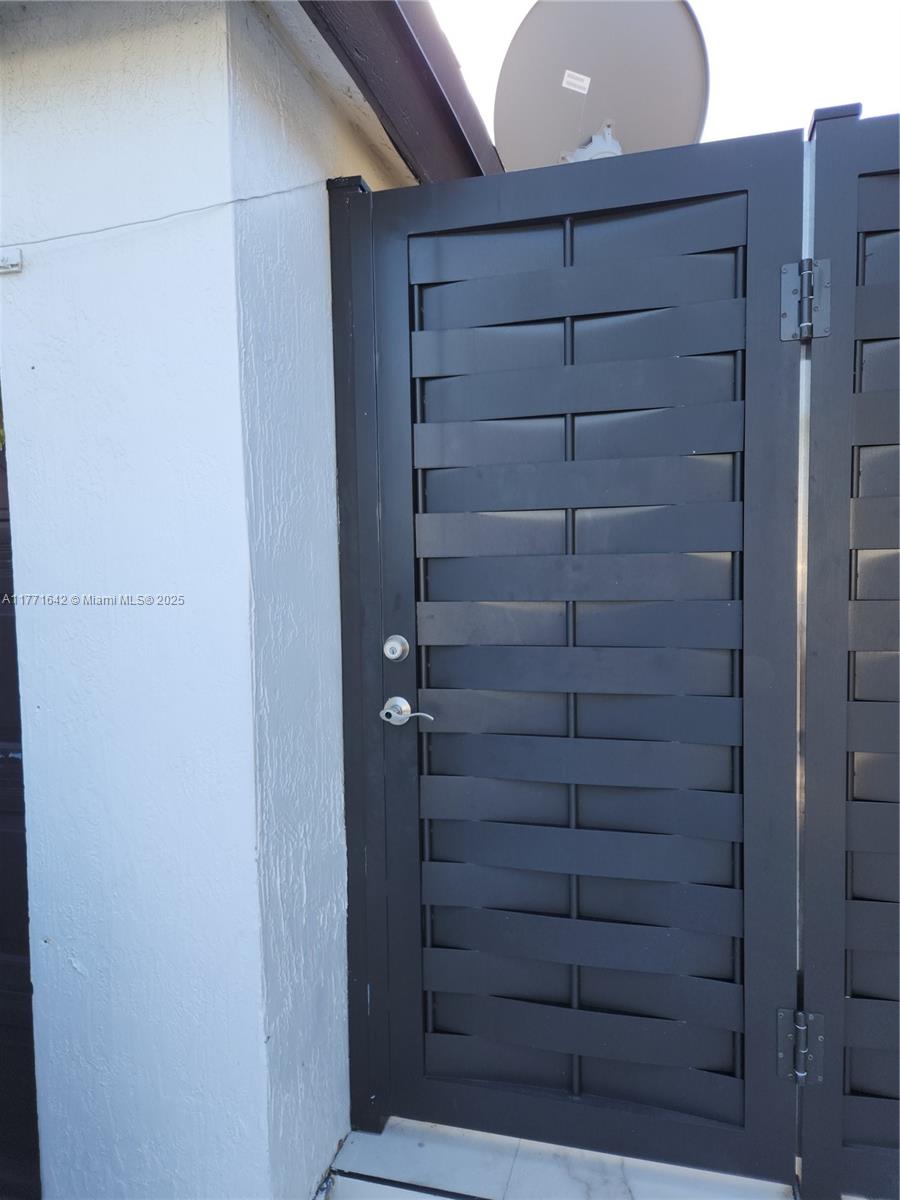 Rental Property at 18088 Sw 137th Path, Miami, Broward County, Florida - Bedrooms: 1 
Bathrooms: 1  - $1,350 MO.